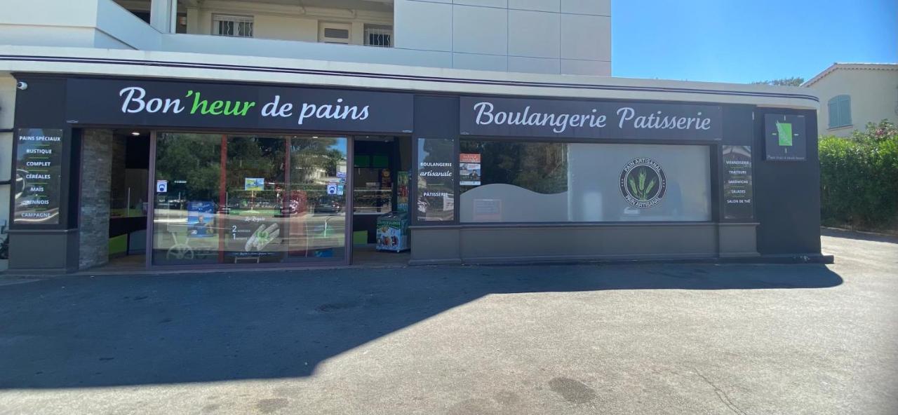 Appartement Bord De Mer - St Raphael Corniche D'Or Saint-Raphaël Екстериор снимка